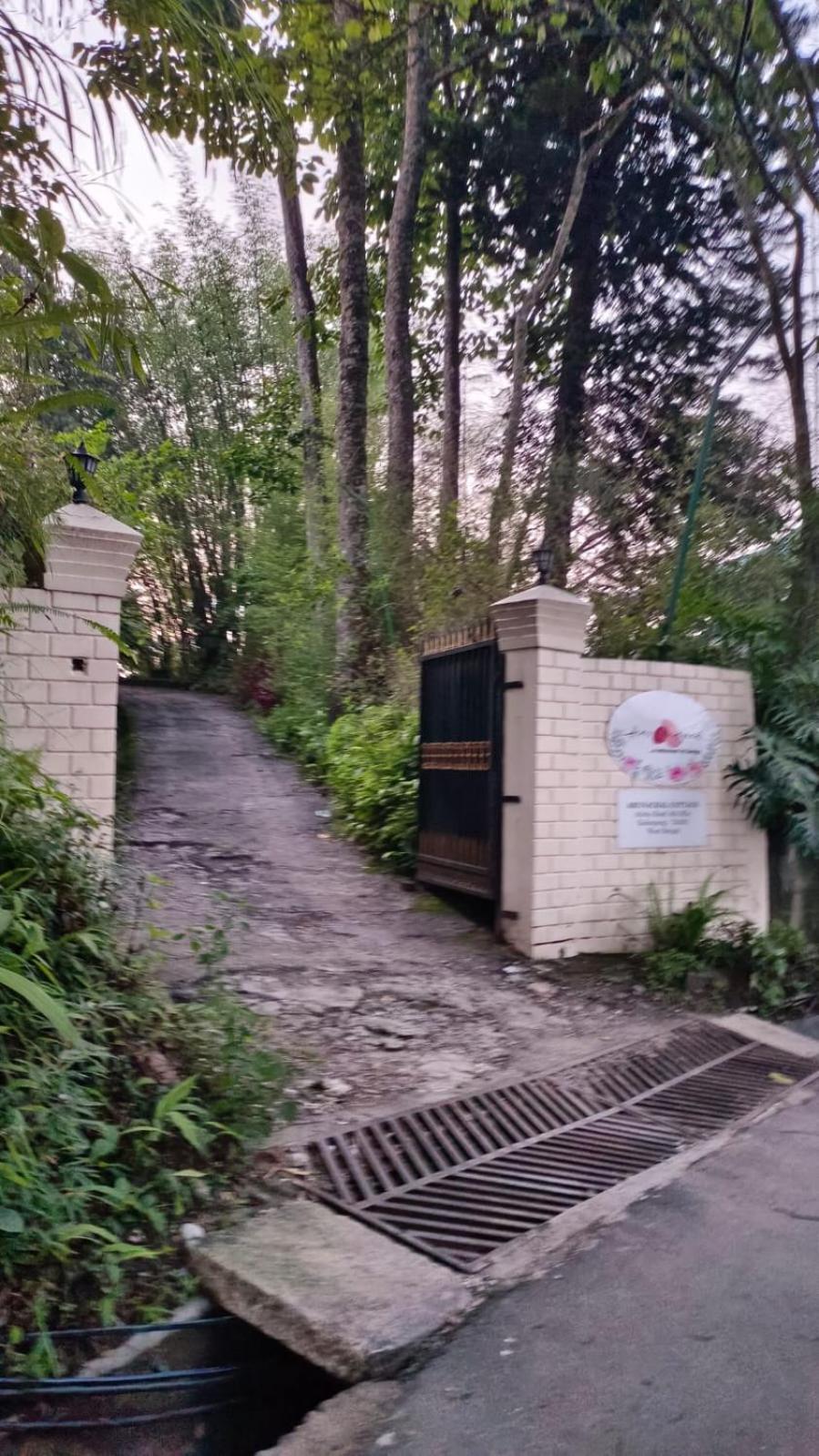 Aam'S Courtyard Hotel Kalimpong Bagian luar foto